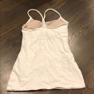 Lulu white tank w built in bra size 2